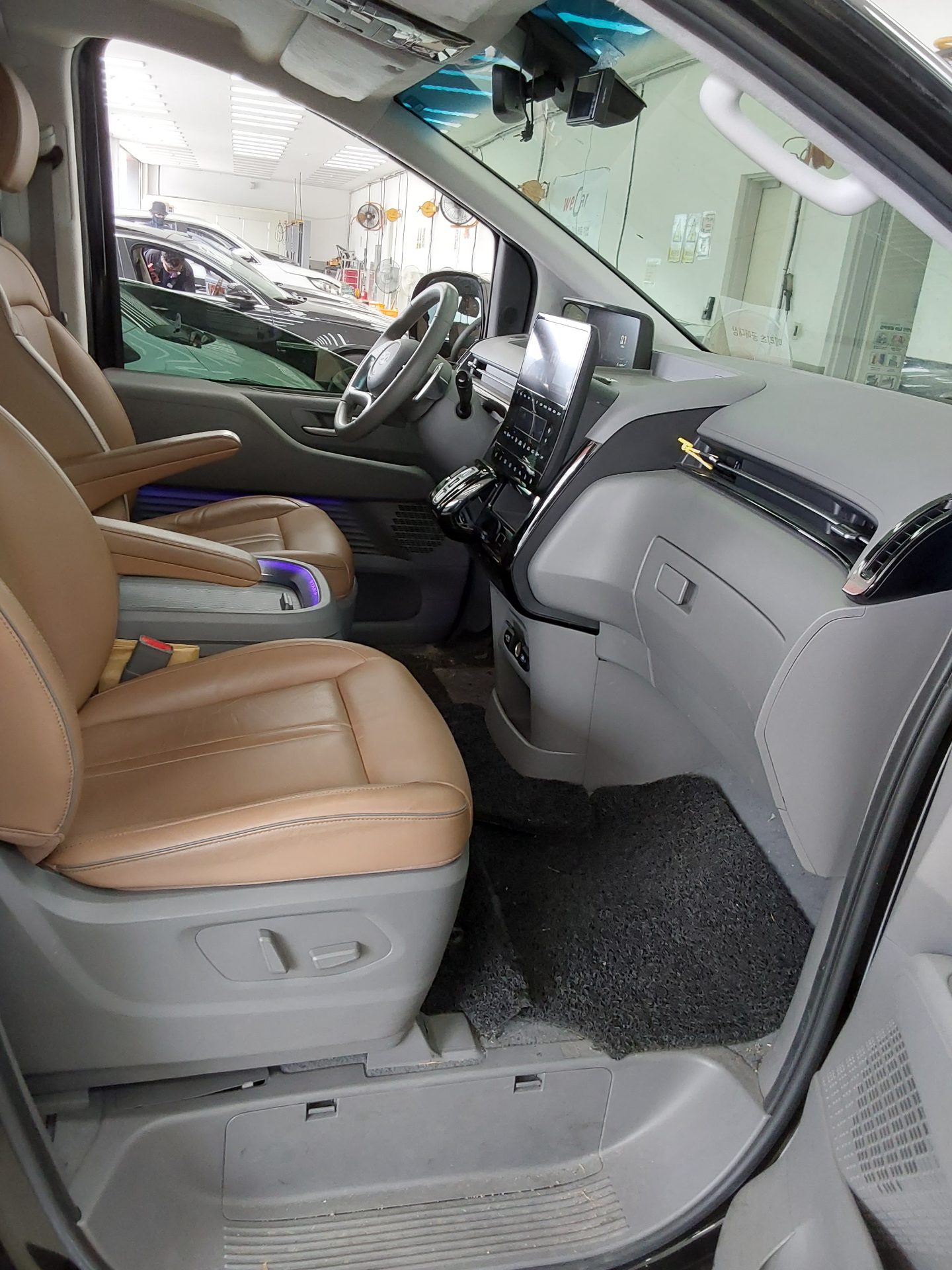 2022 - hyundai staria