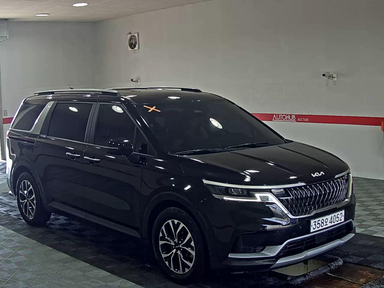 2023 - kia carnival