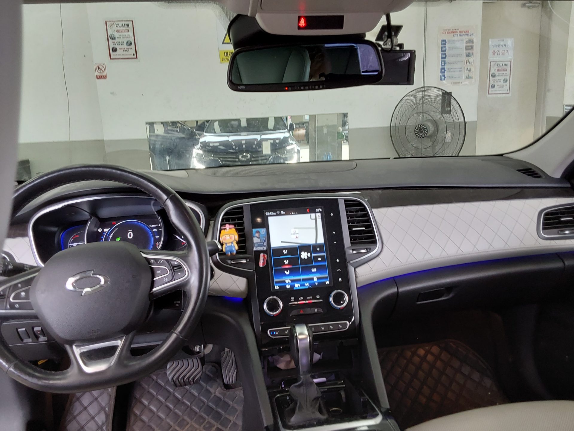 2019 - renault sm6