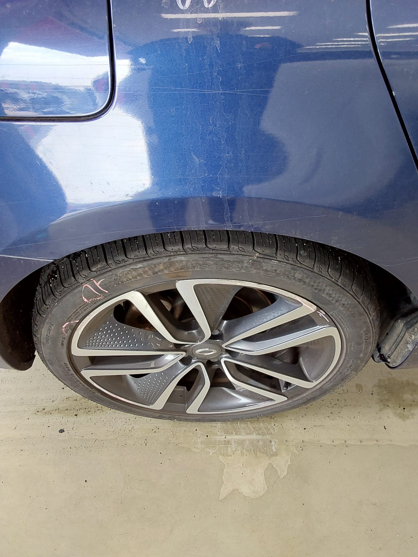 2019 - renault sm6