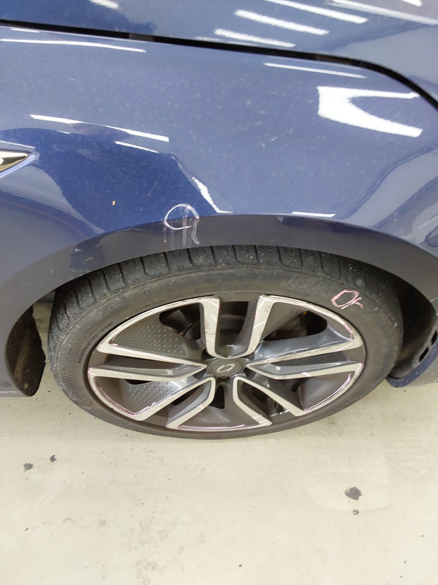 2019 - renault sm6