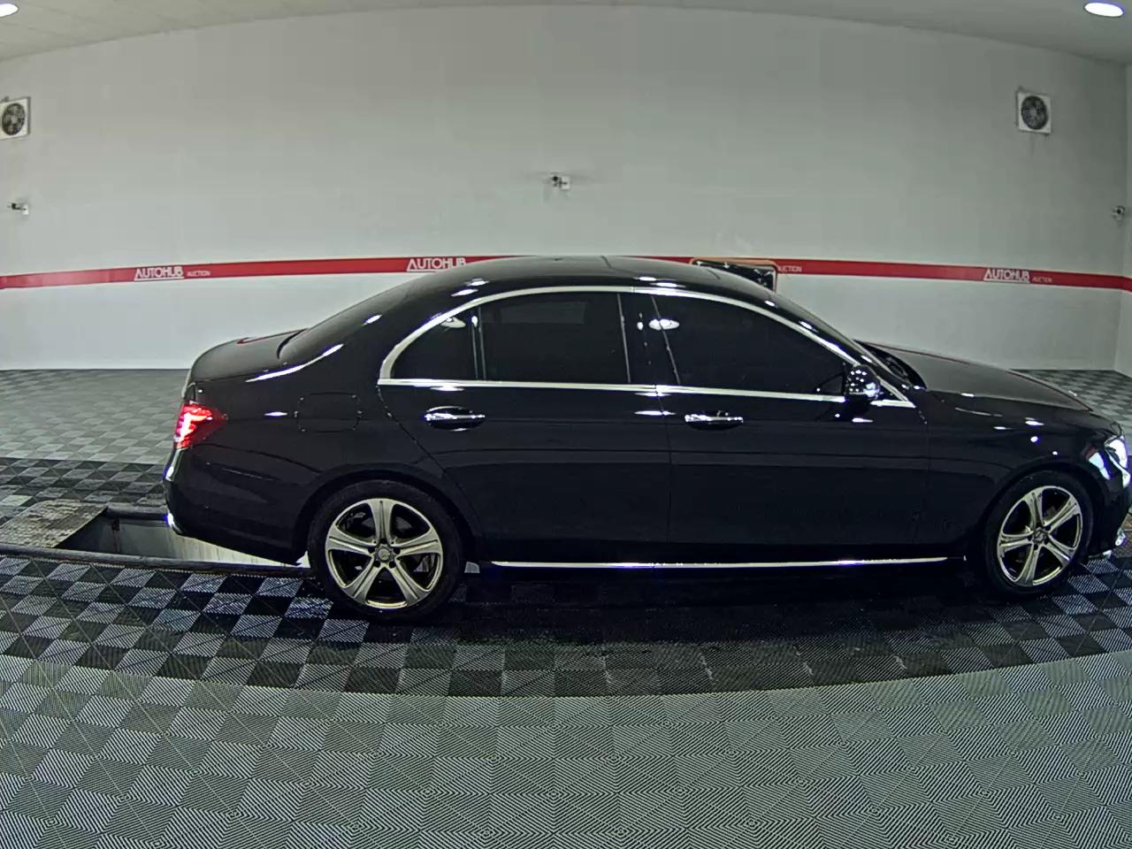 2017 - mercedes-benz e220d