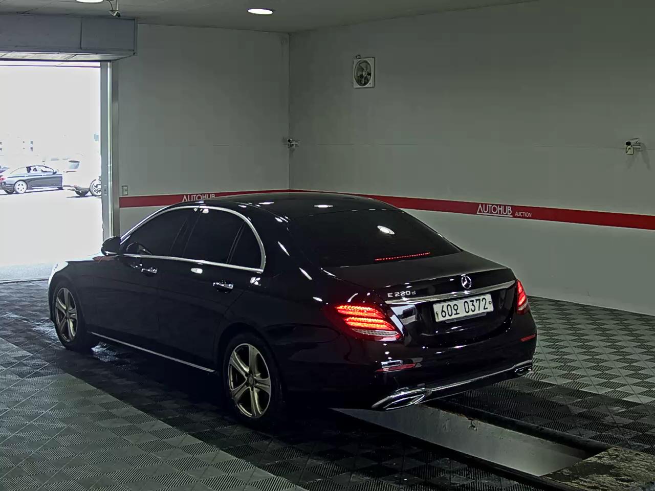 2017 - mercedes-benz e220d