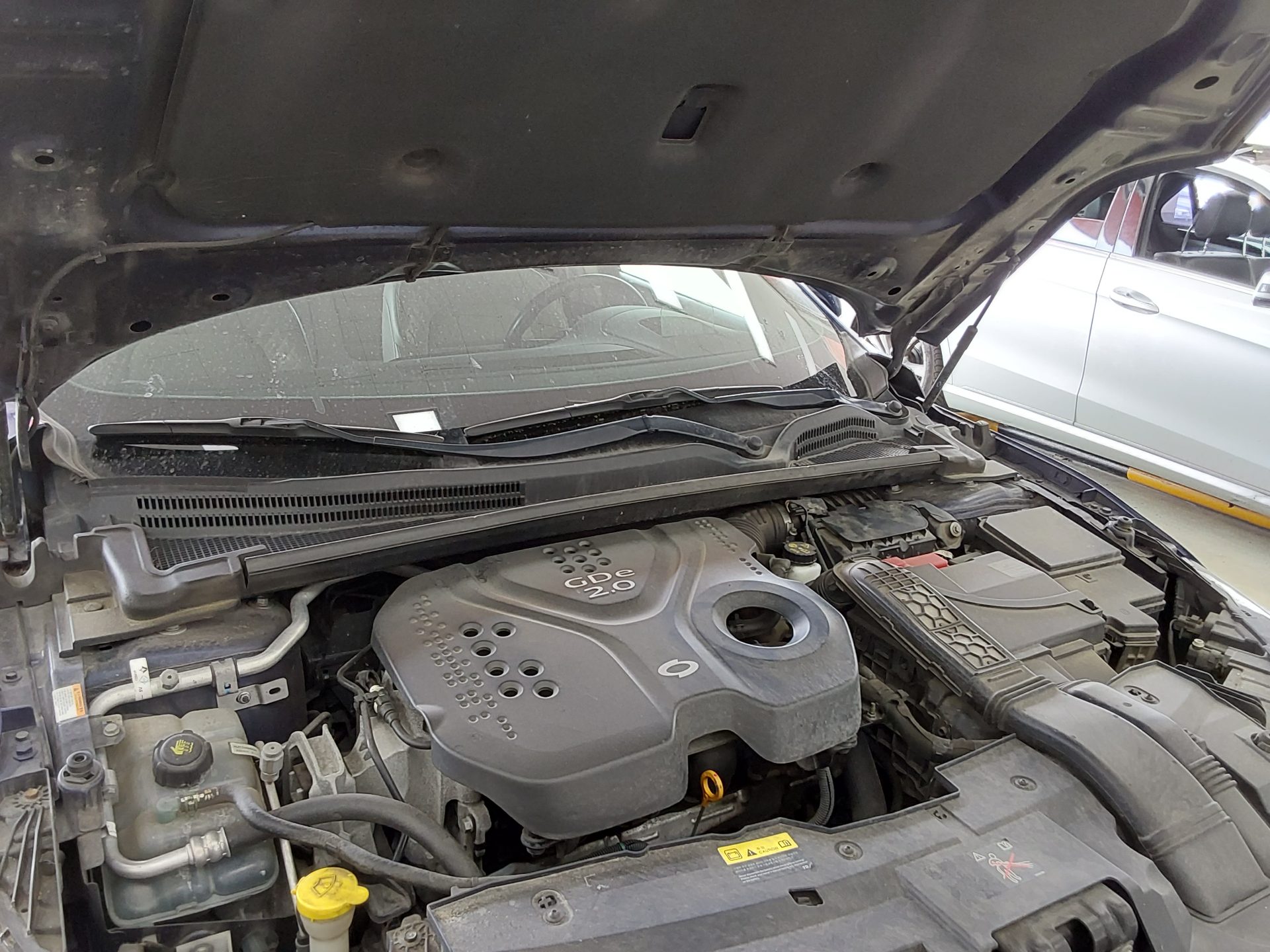 2019 - renault sm6