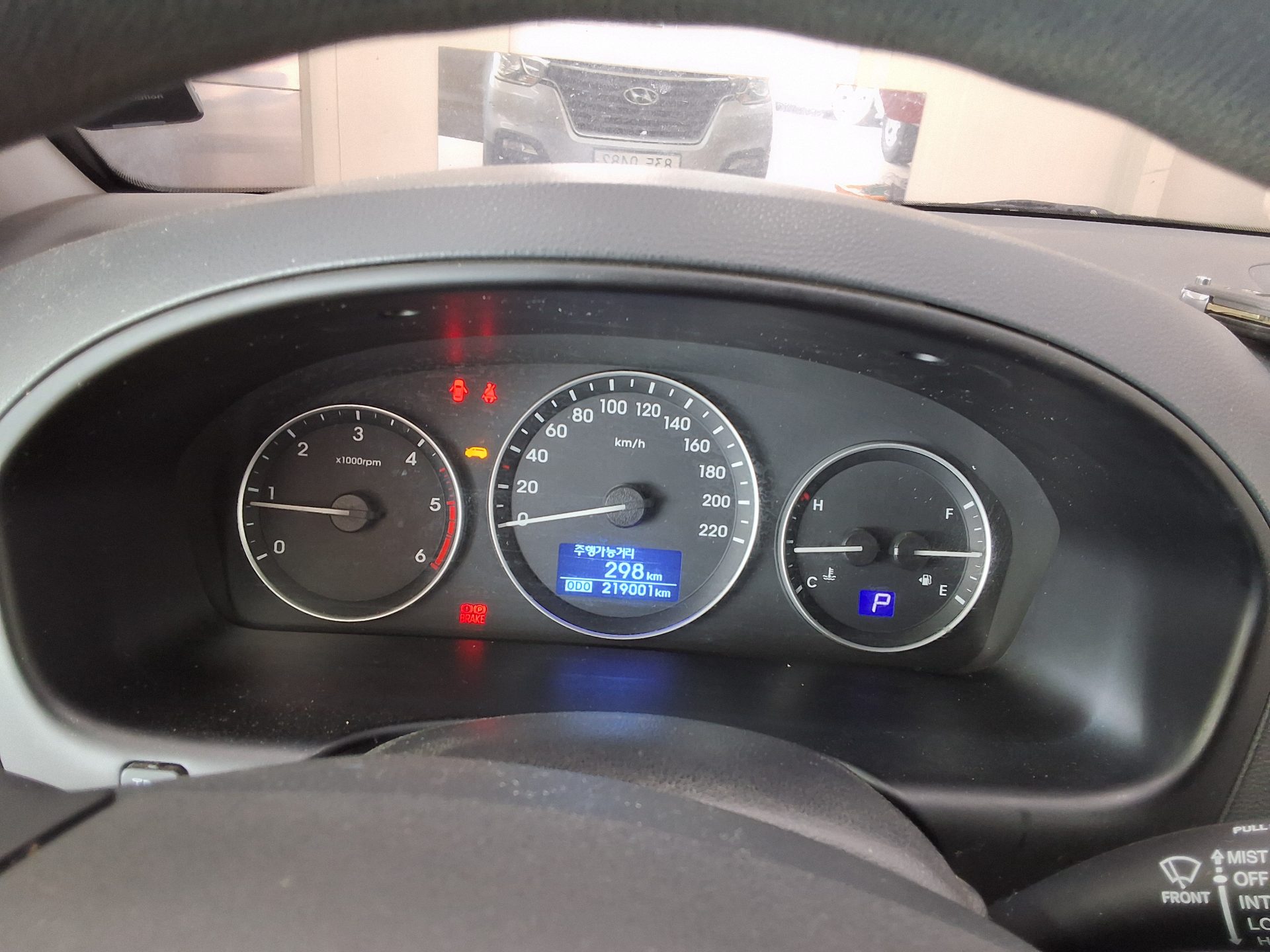2019 - hyundai grand starex