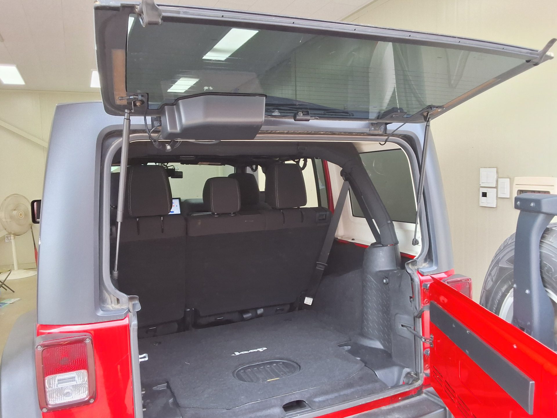 2016 - jeep wrangler