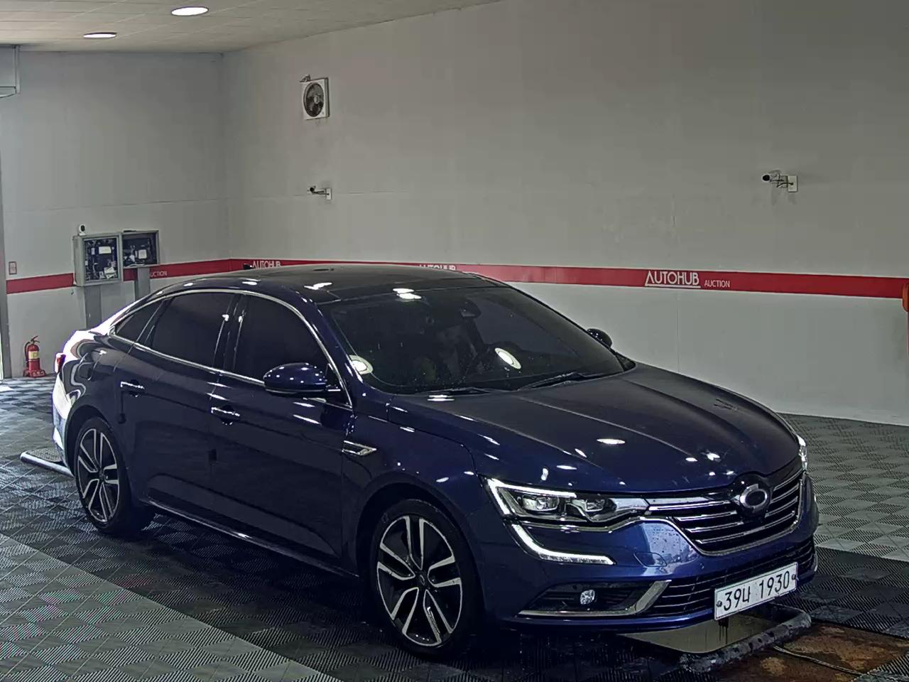 2019 - renault sm6