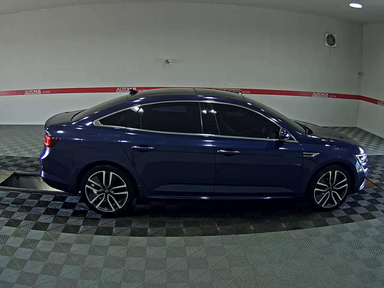 2019 - renault sm6