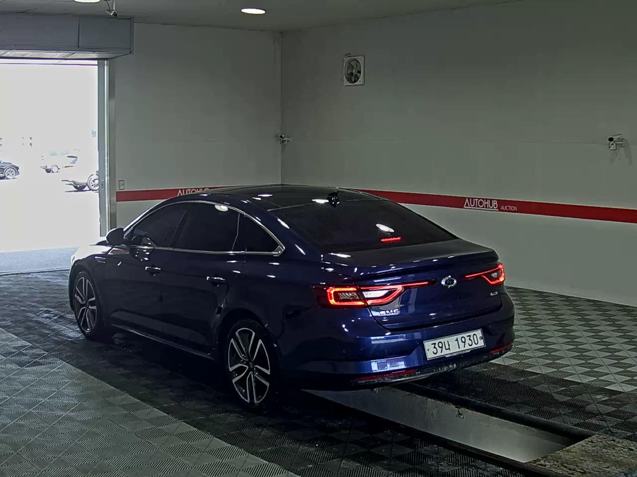 2019 - renault sm6