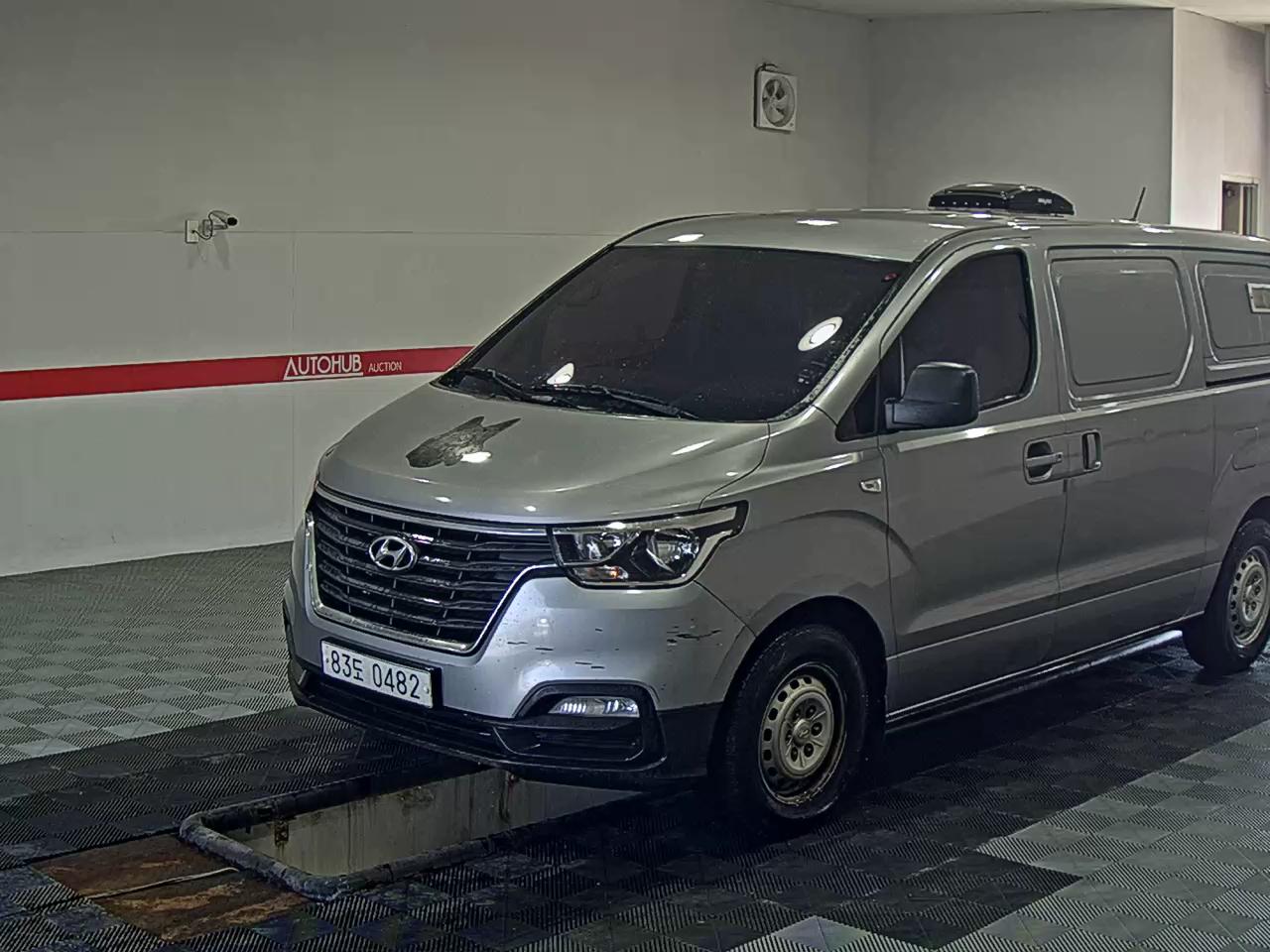 2019 - hyundai grand starex