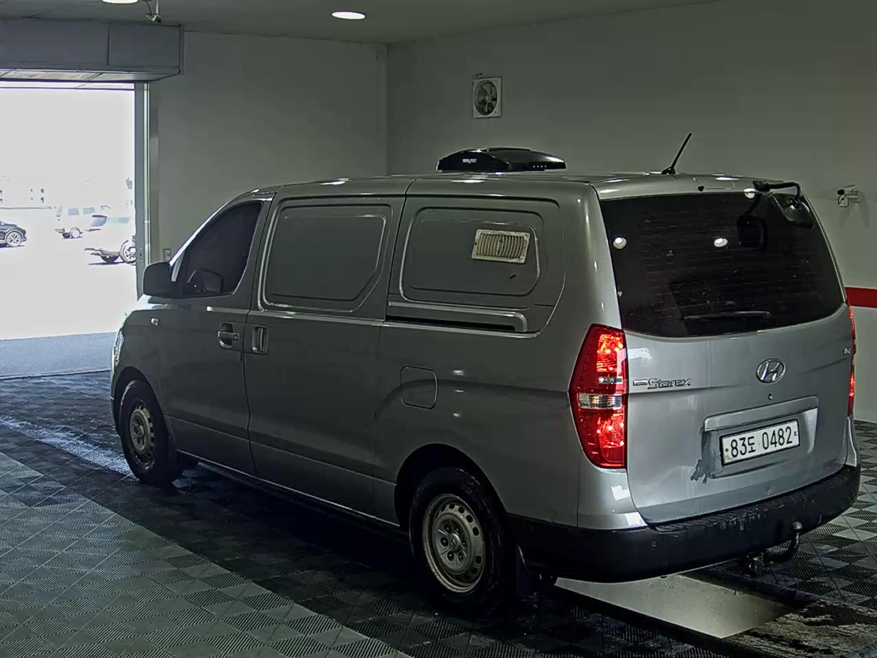 2019 - hyundai grand starex