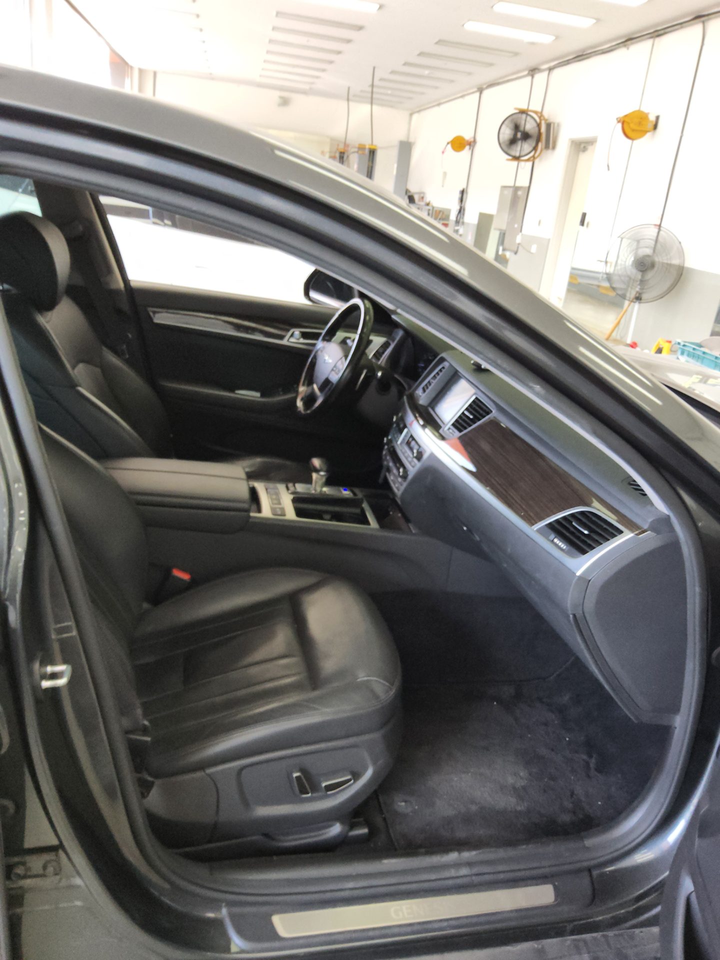 2018 - genesis g80