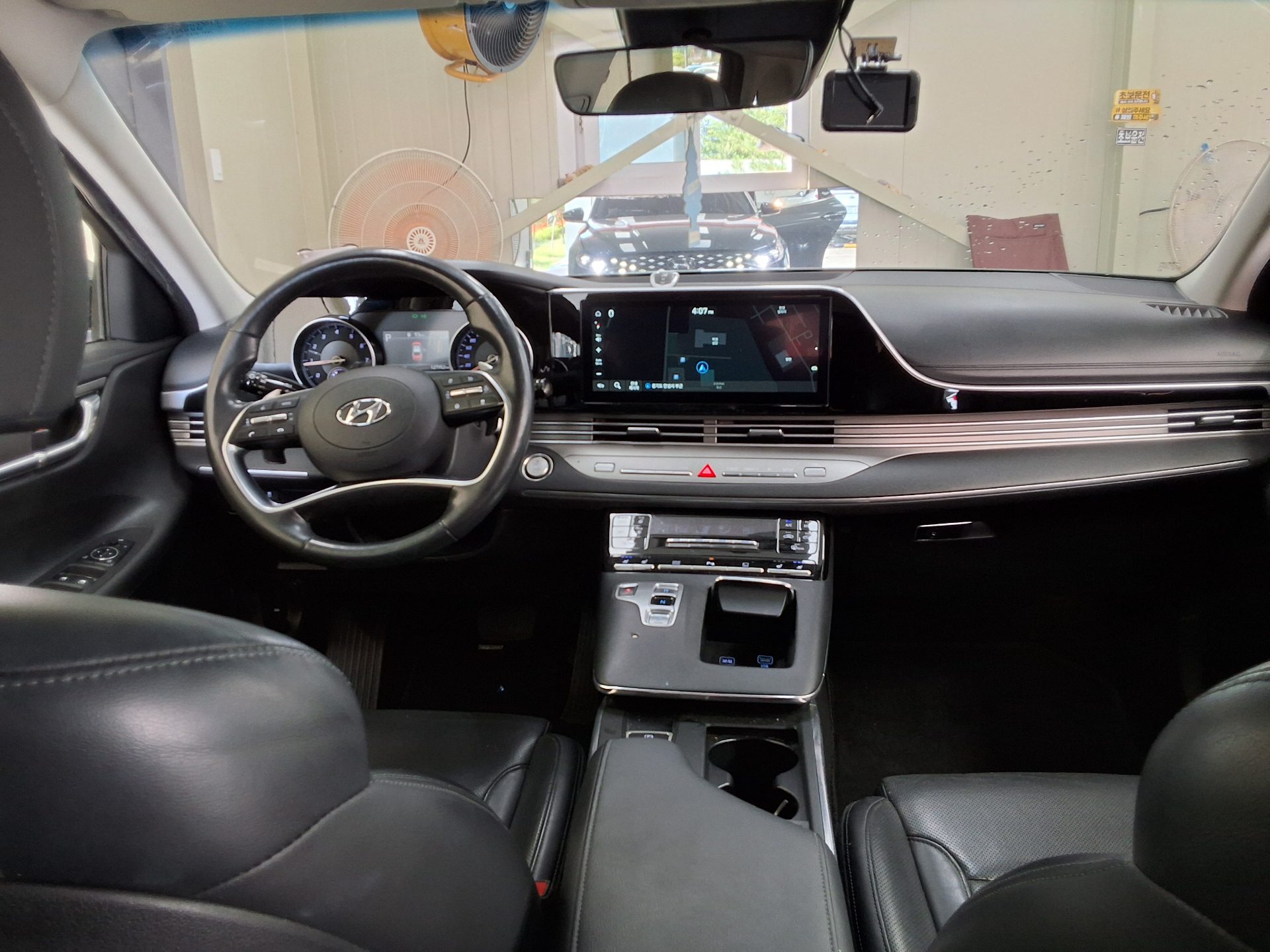 2021 - hyundai grandeur
