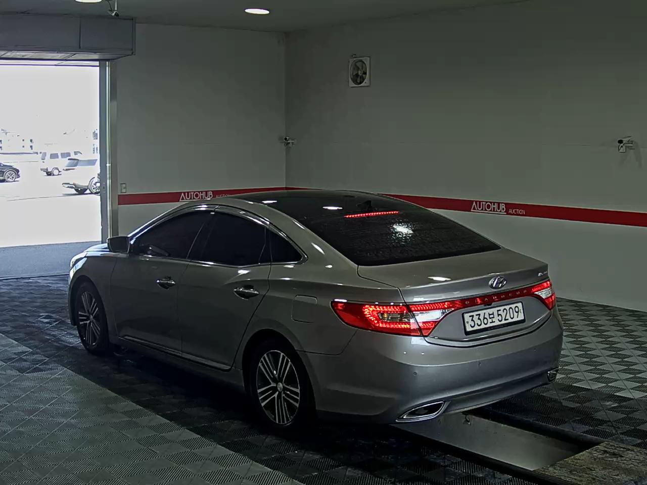 2014 - hyundai grandeur
