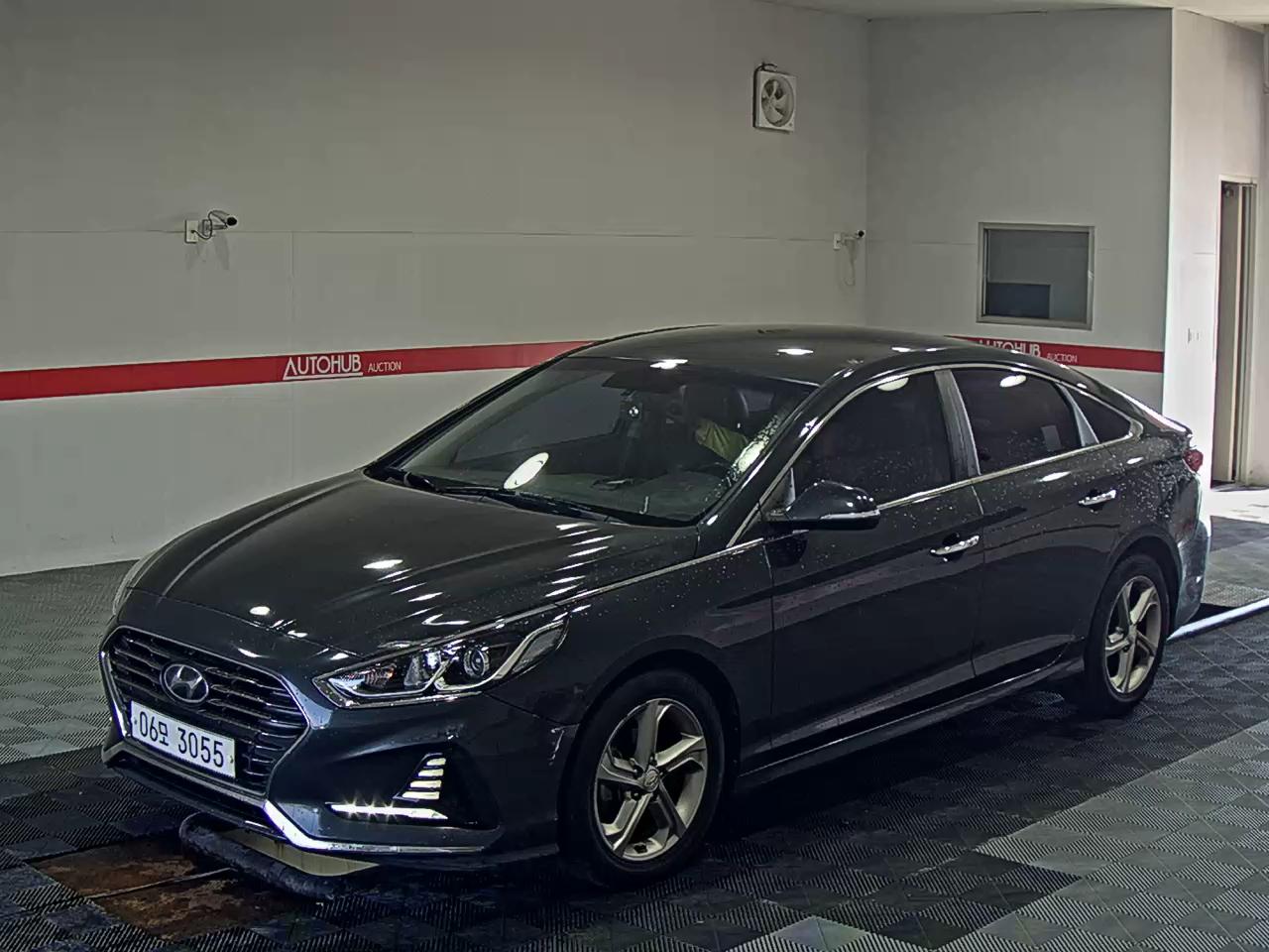 HYUNDAI LF SONATA RISE LPi RENTAL CAR