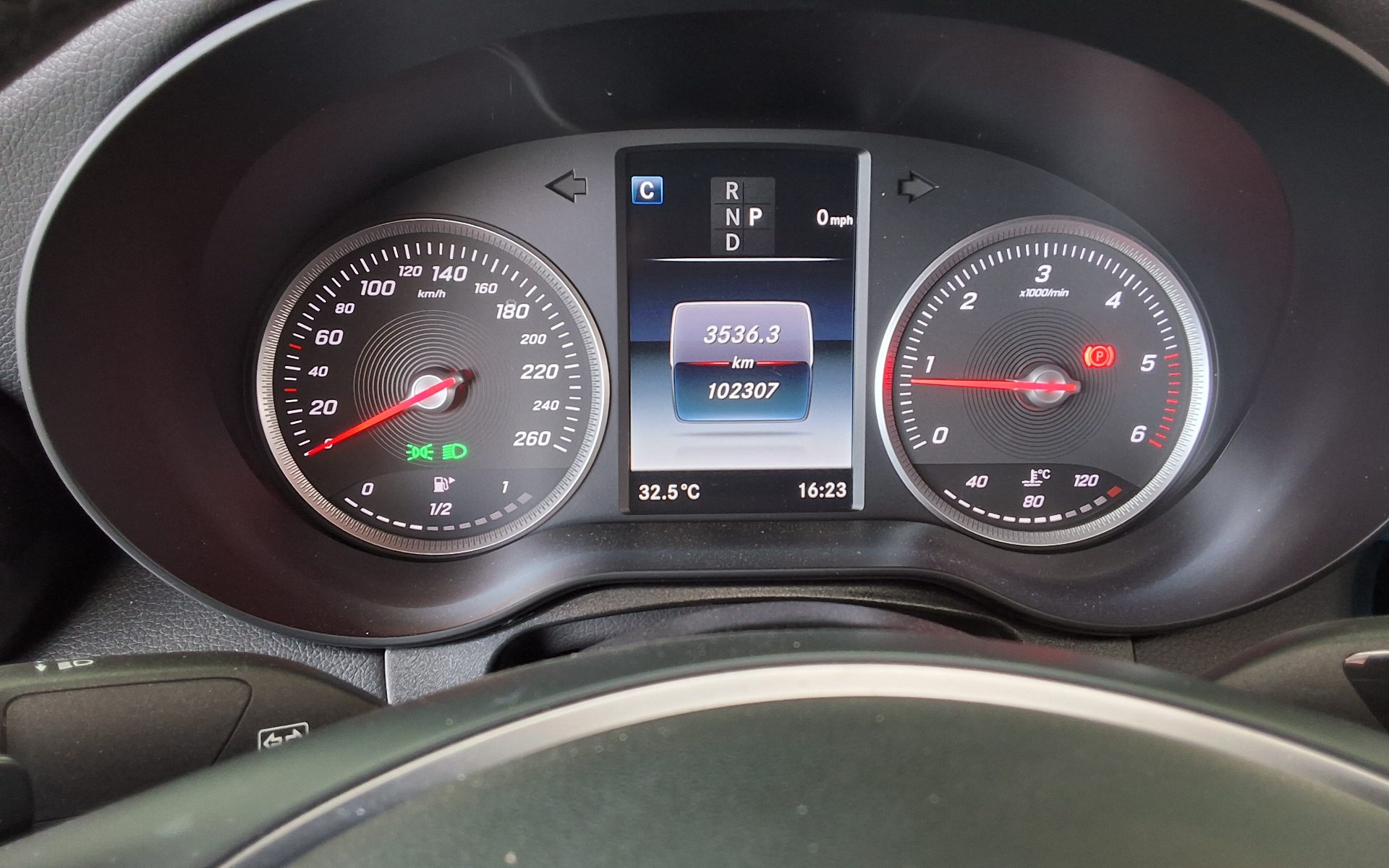 2018 - mercedes-benz glc 220d