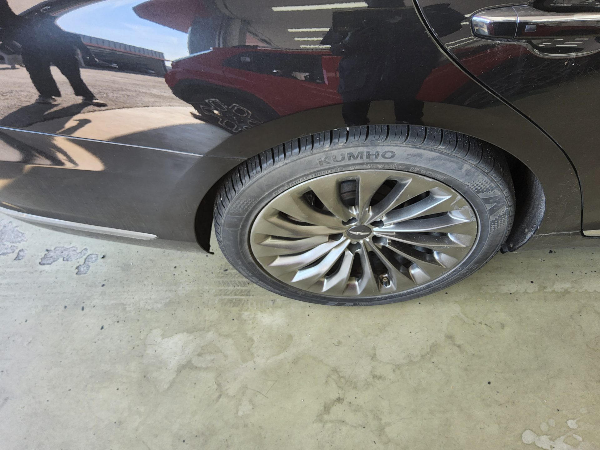 2018 - genesis eq900