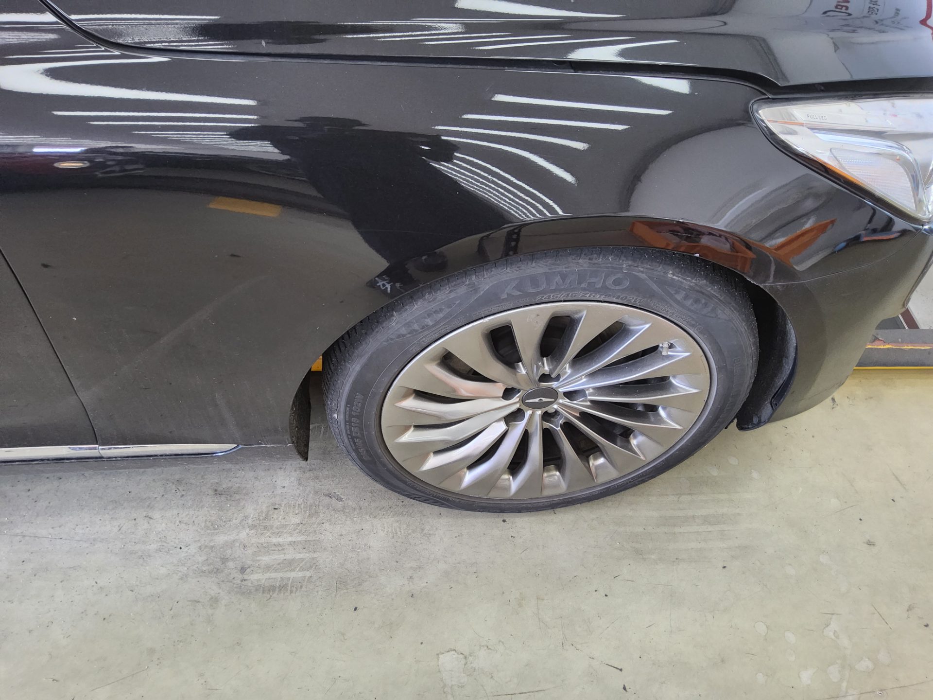 2018 - genesis eq900