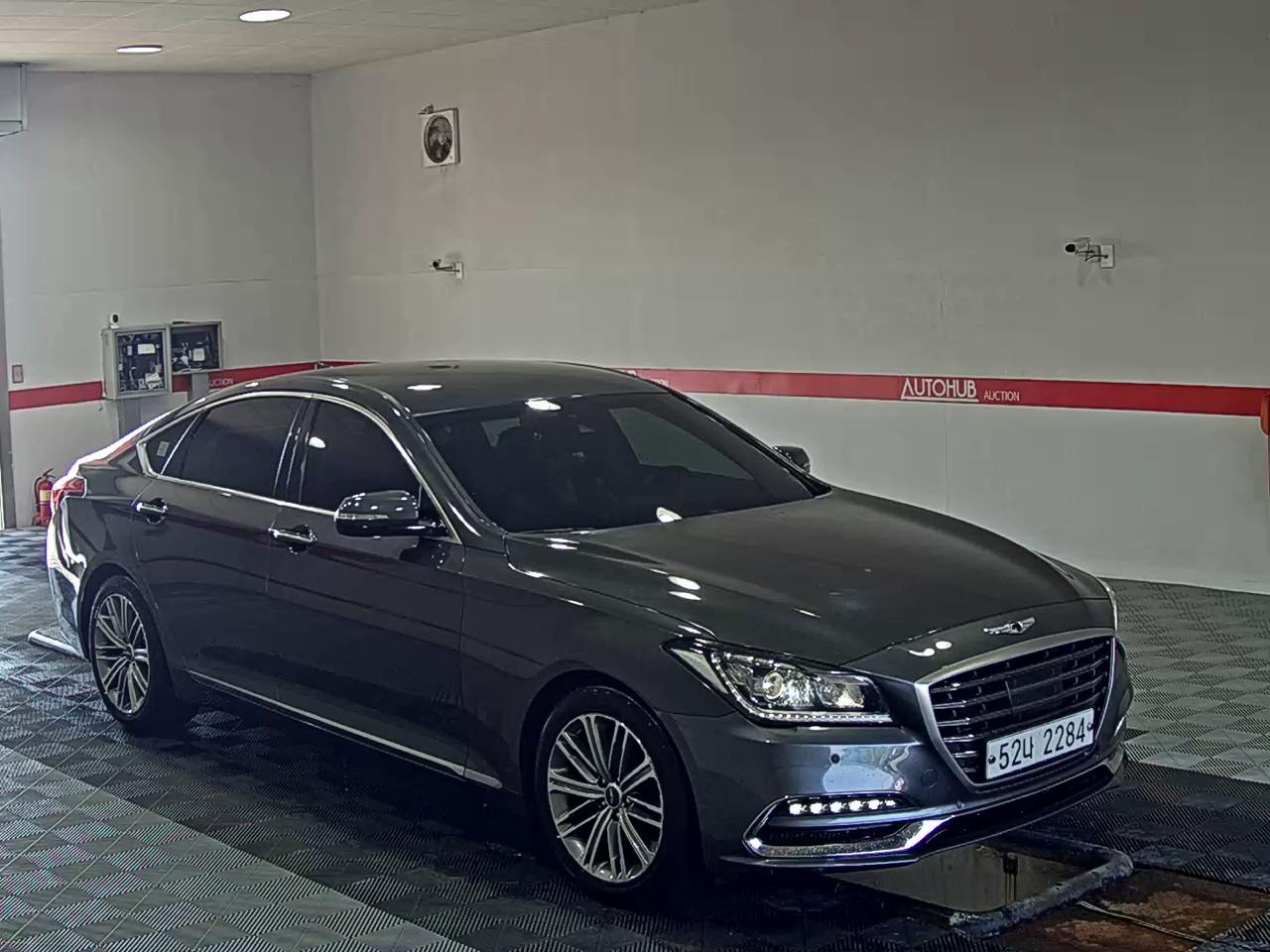 2018 - genesis g80