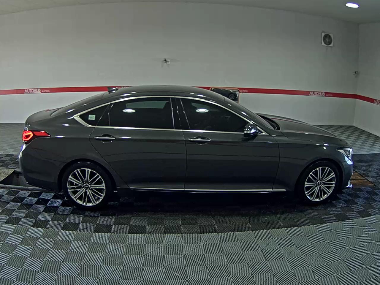 2018 - genesis g80