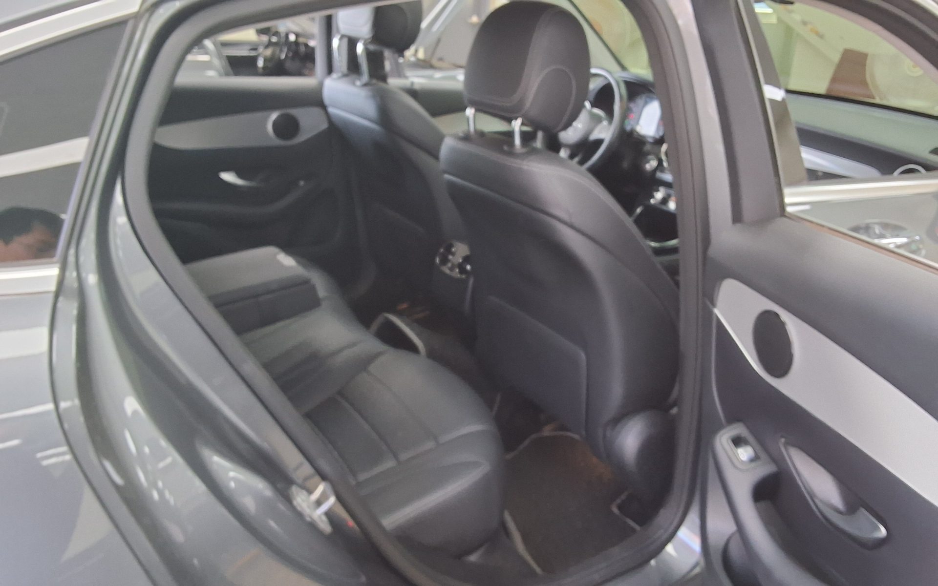 2018 - mercedes-benz glc 220d