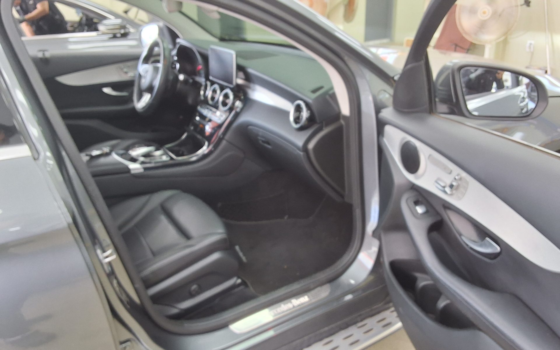 2018 - mercedes-benz glc 220d