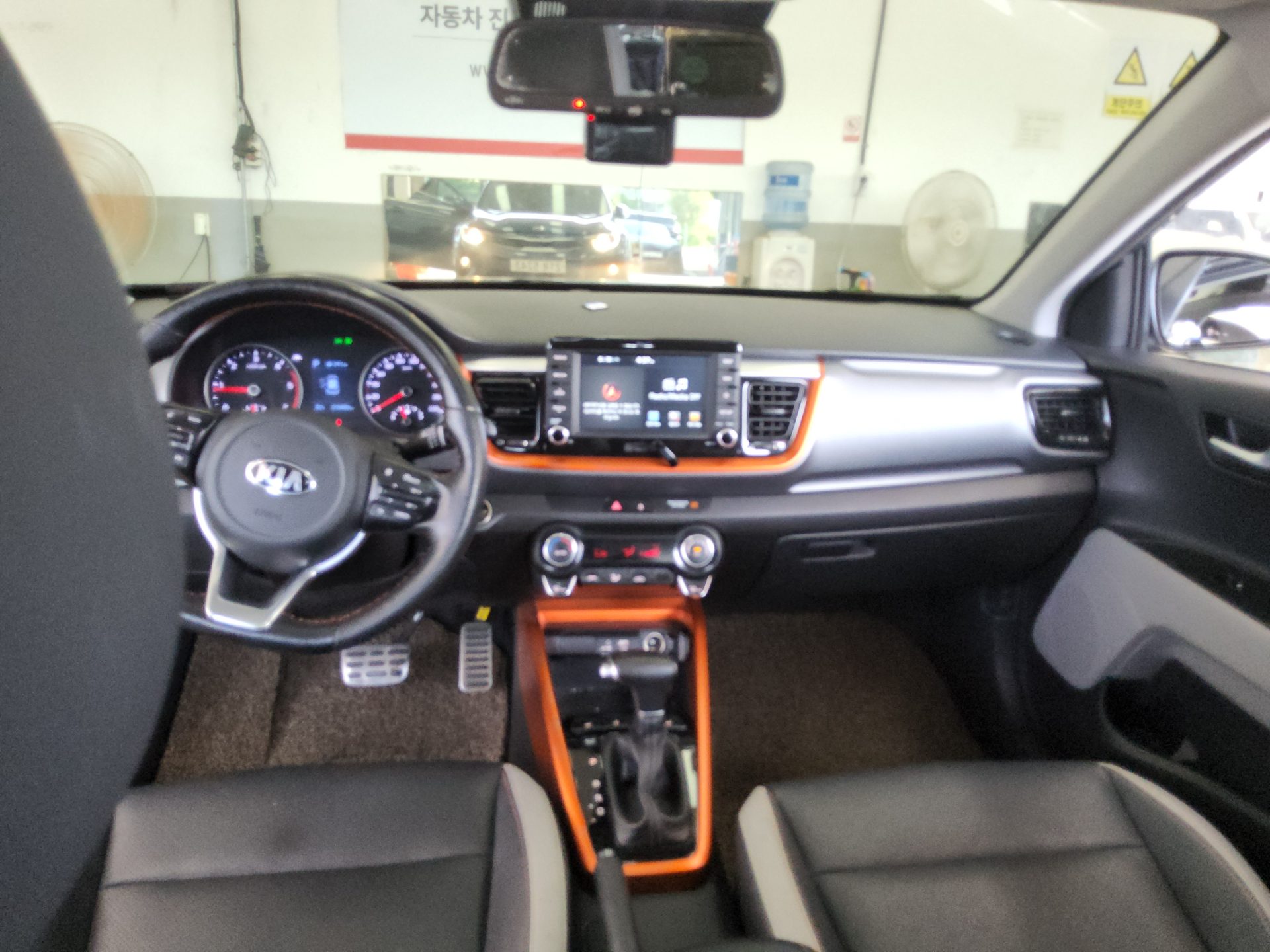 2018 - kia stonic