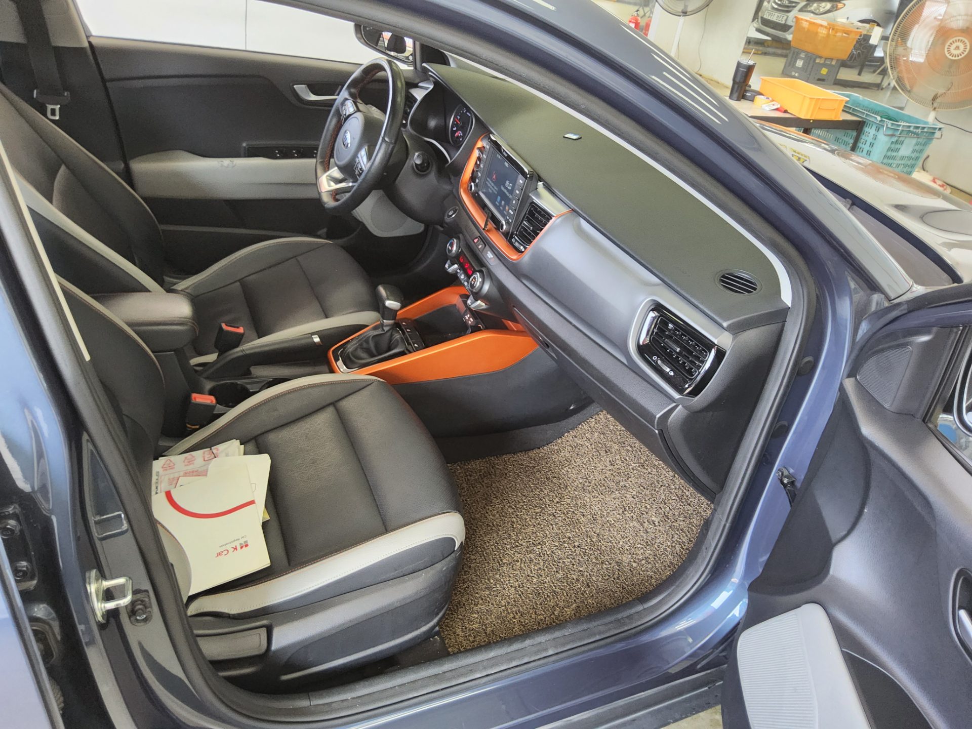 2018 - kia stonic
