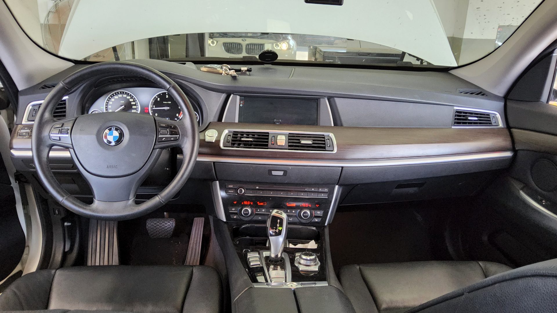 2013 - bmw gran turismo