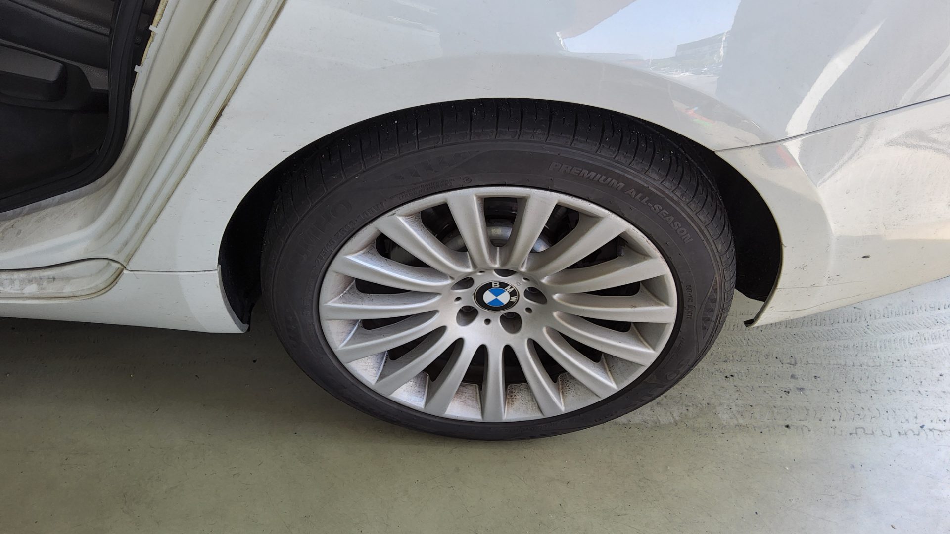 2013 - bmw gran turismo