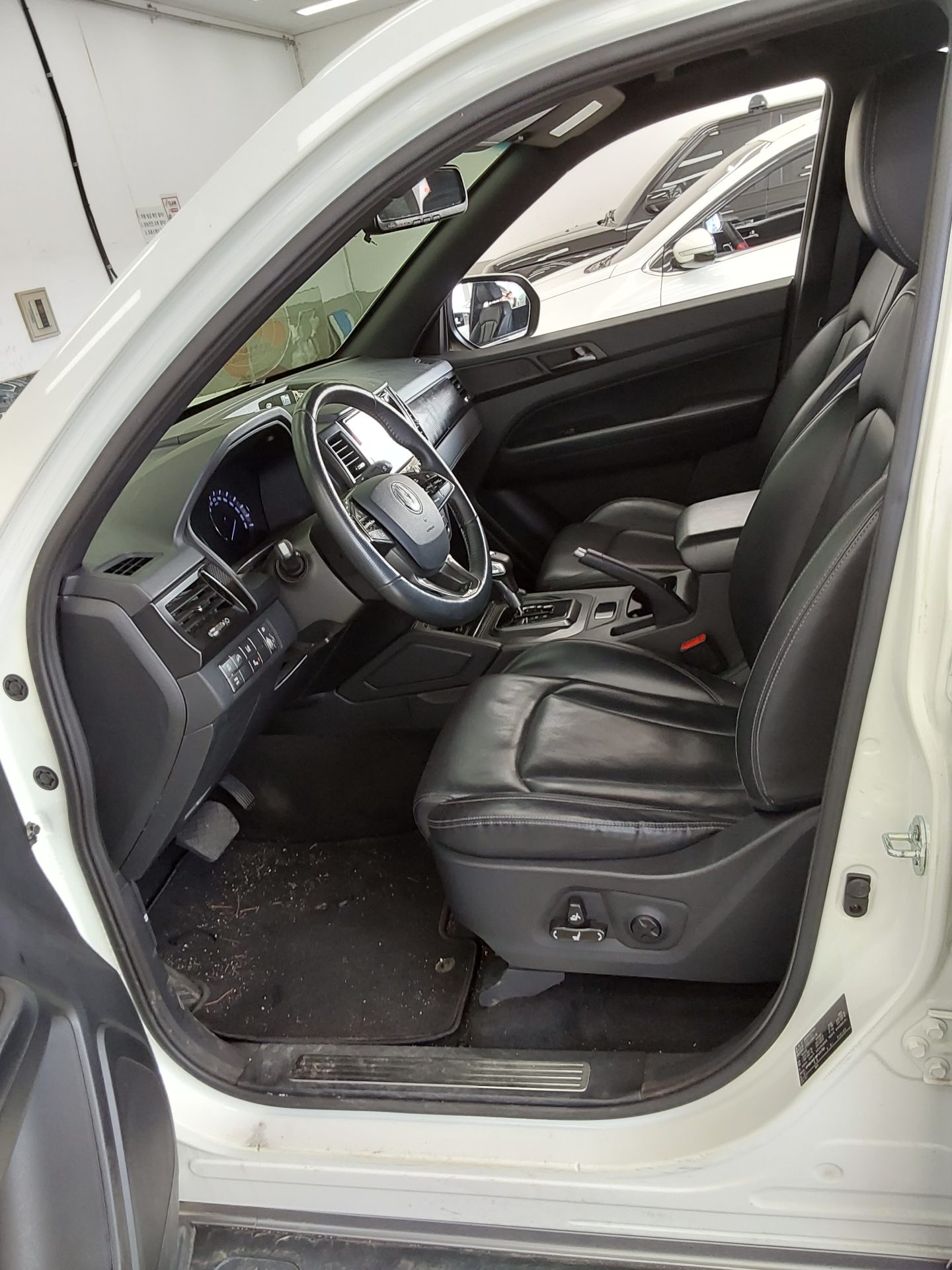 2021 - ssangyong rexton