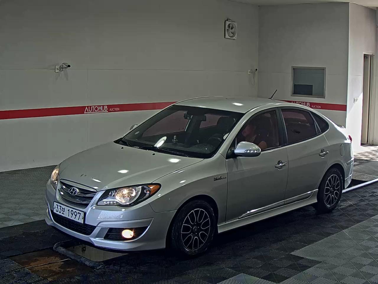 2014 - hyundai avante