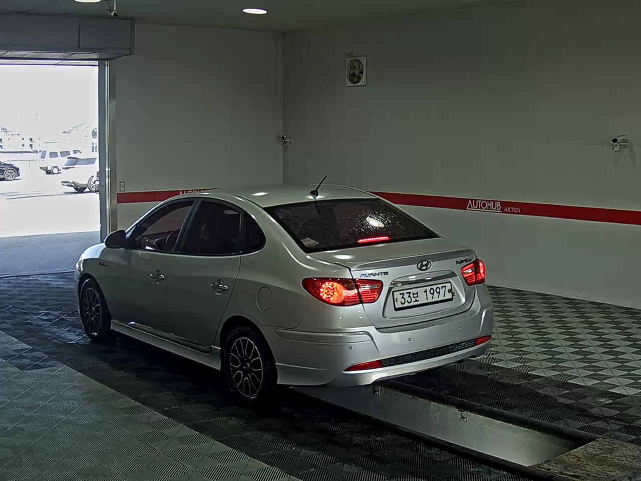 2014 - hyundai avante