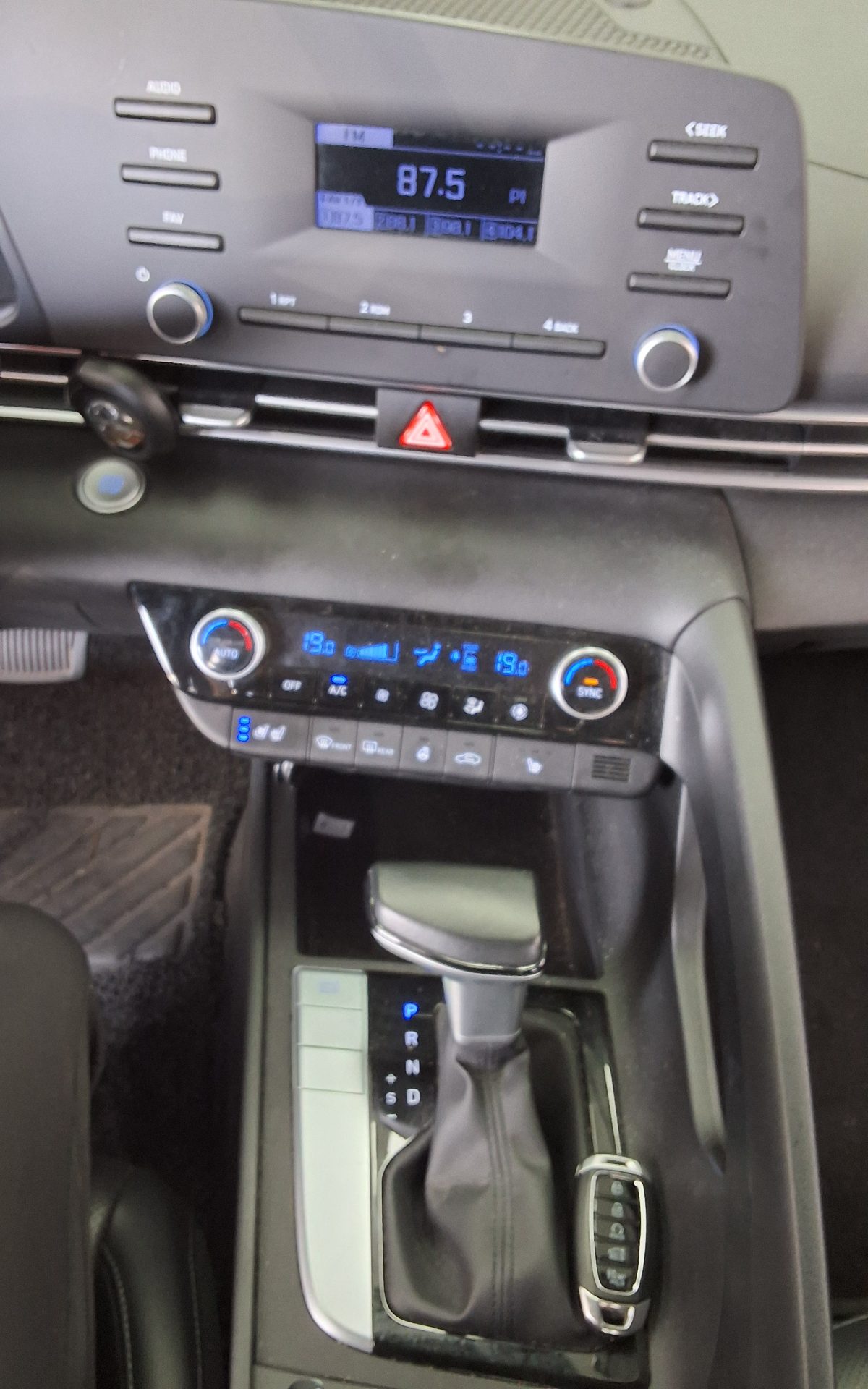 2021 - hyundai avante