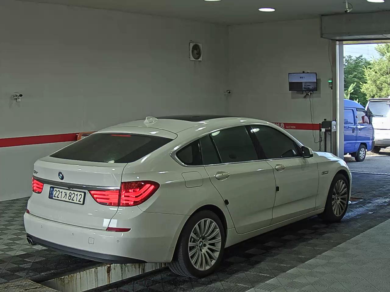 2013 - bmw gran turismo