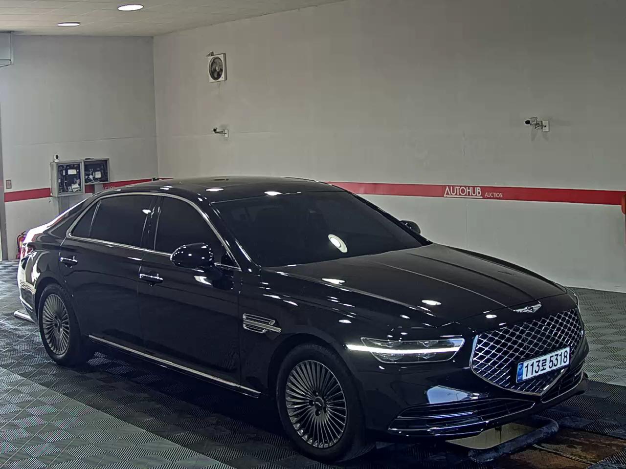 2021 - genesis g90