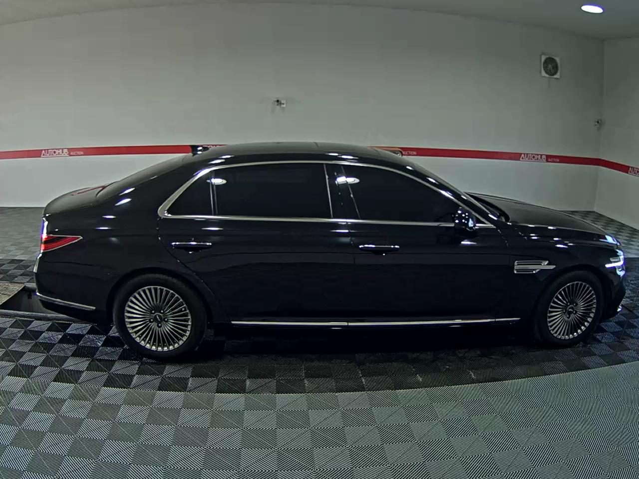 2021 - genesis g90