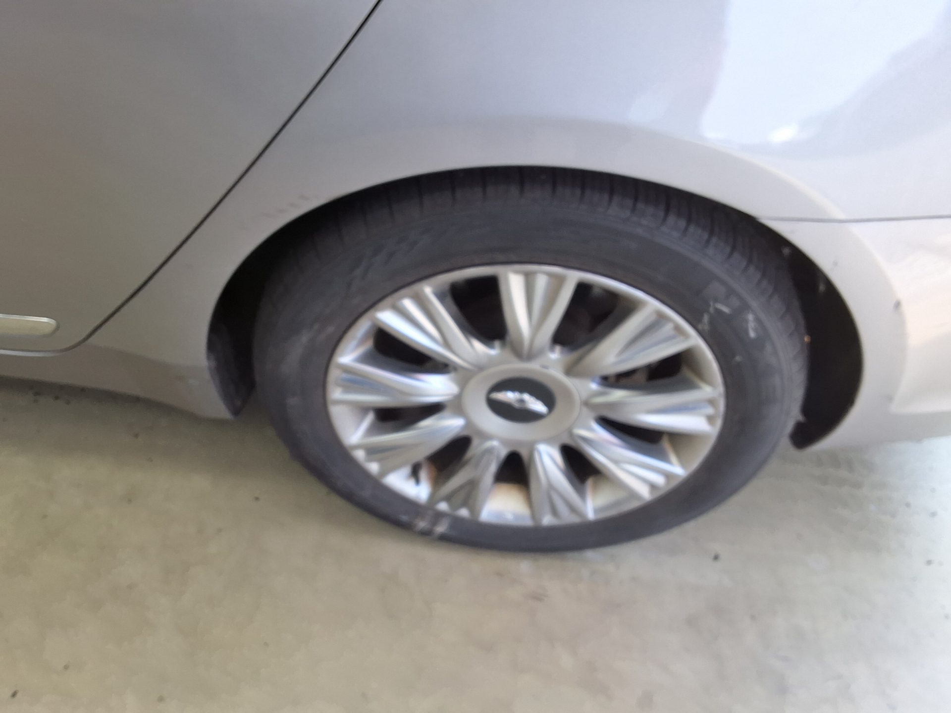 2011 - hyundai bh