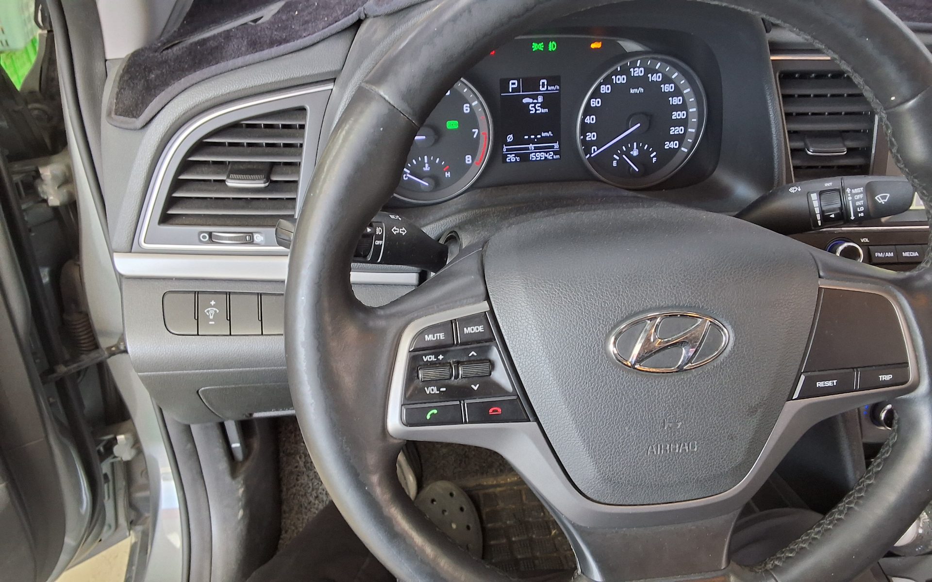 2017 - hyundai avante
