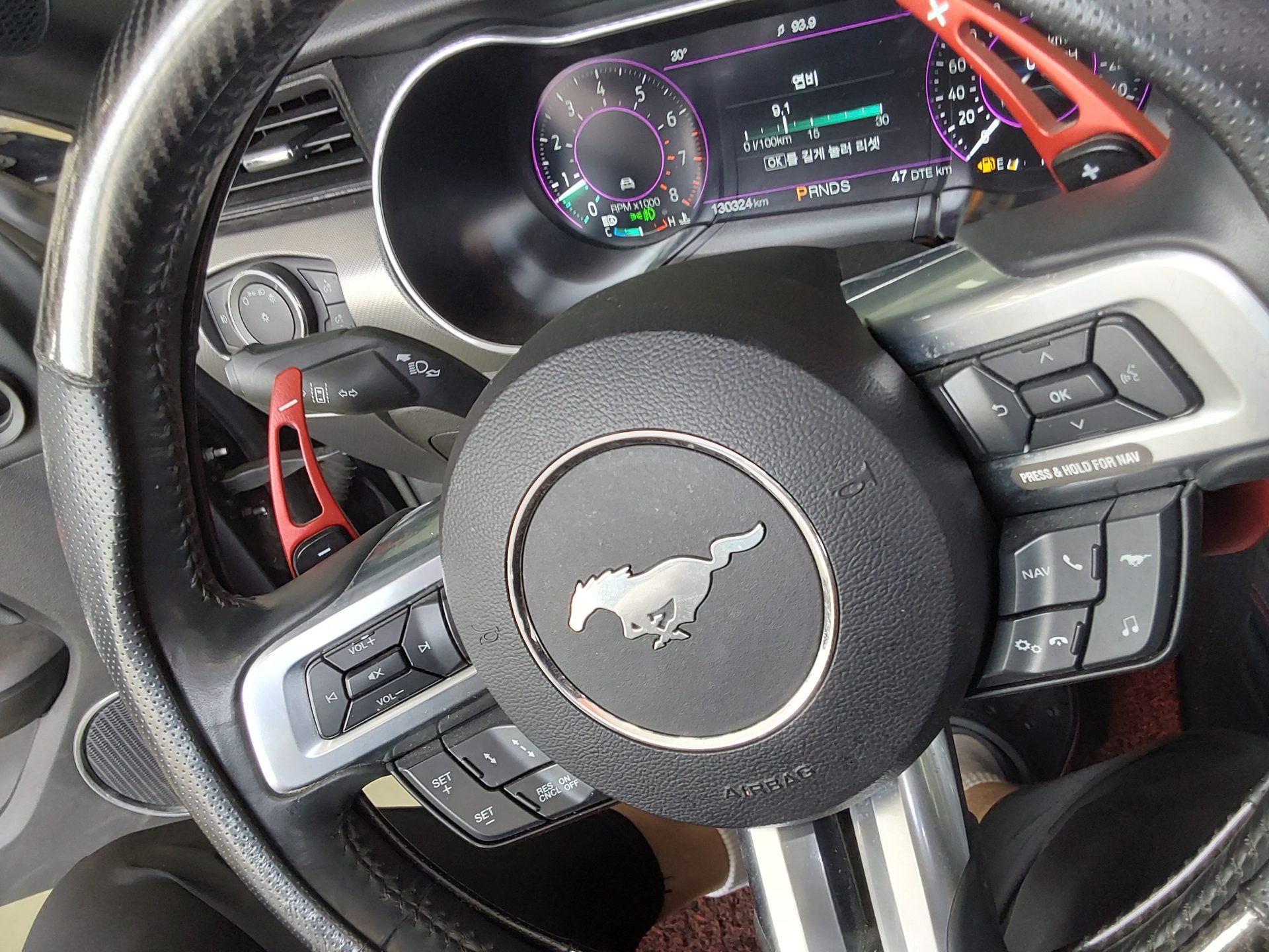 2021 - ford mustang