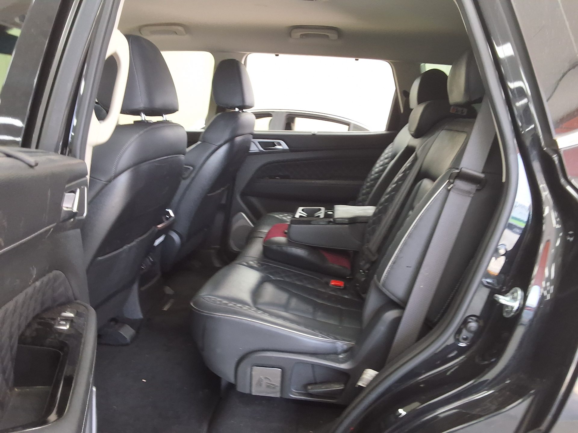 2021 - ssangyong rexton