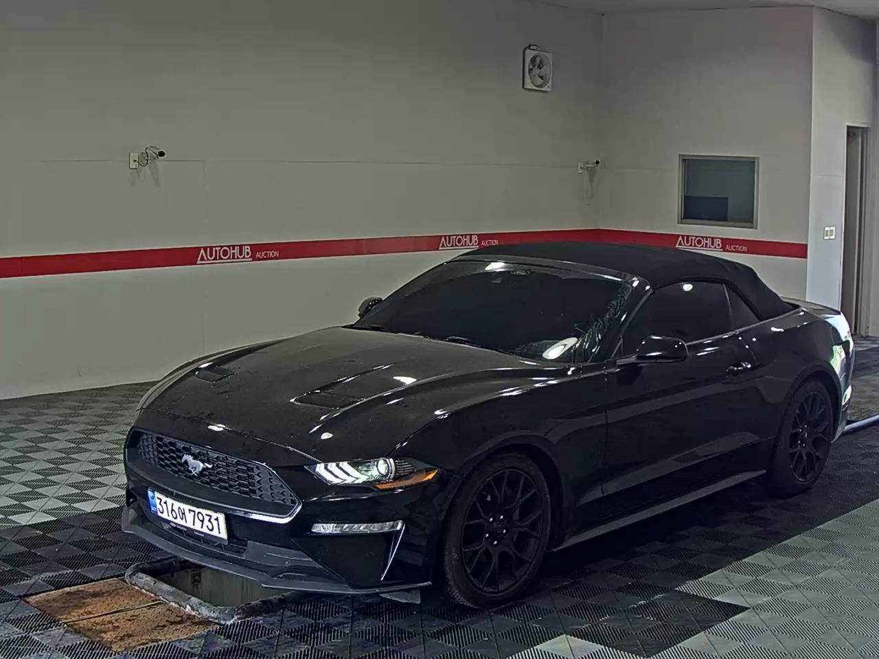 2021 - ford mustang