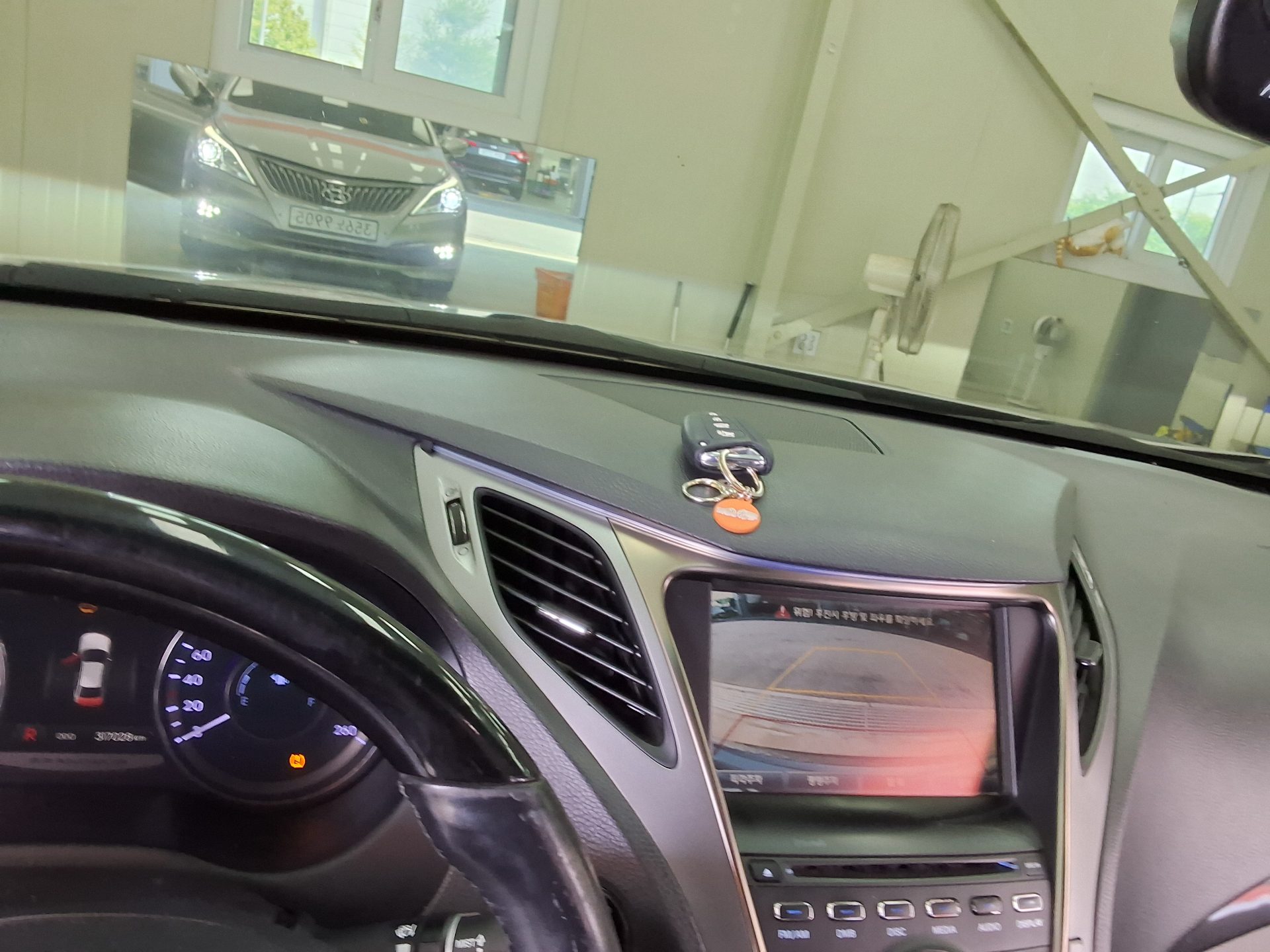 2012 - hyundai grandeur