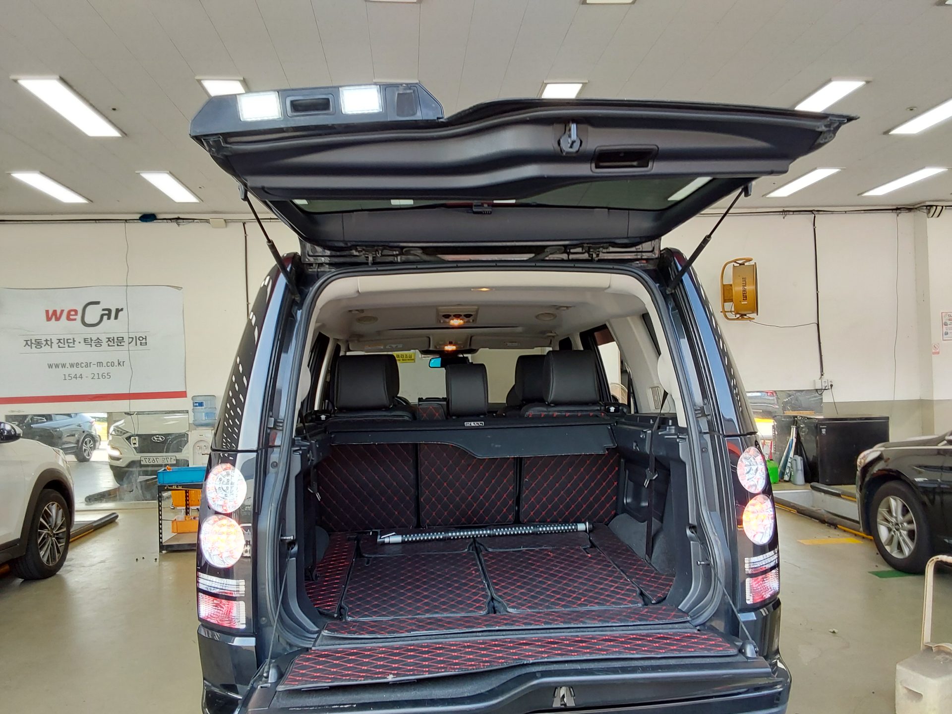 2014 - land rover discovery
