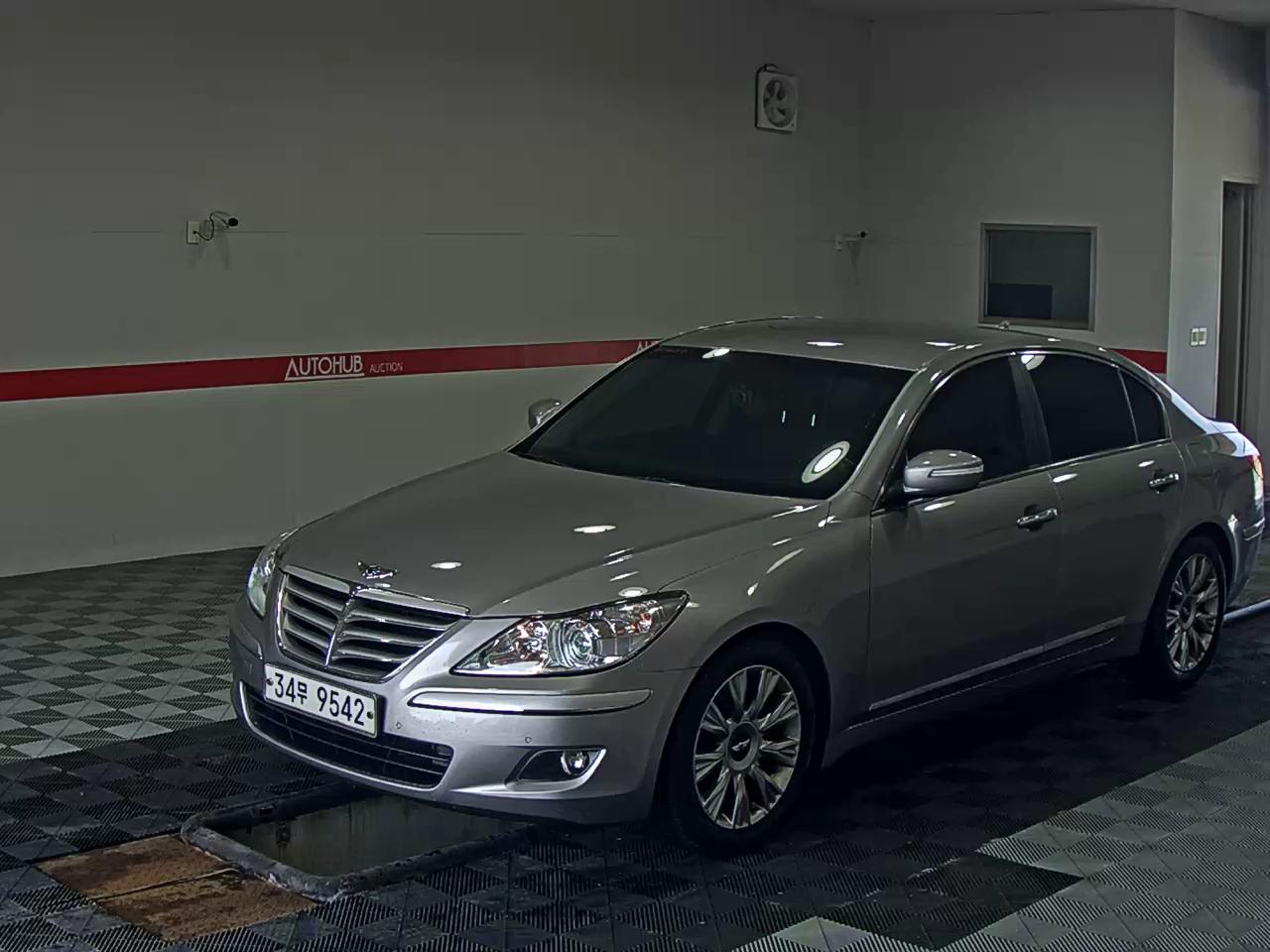 2011 - hyundai bh