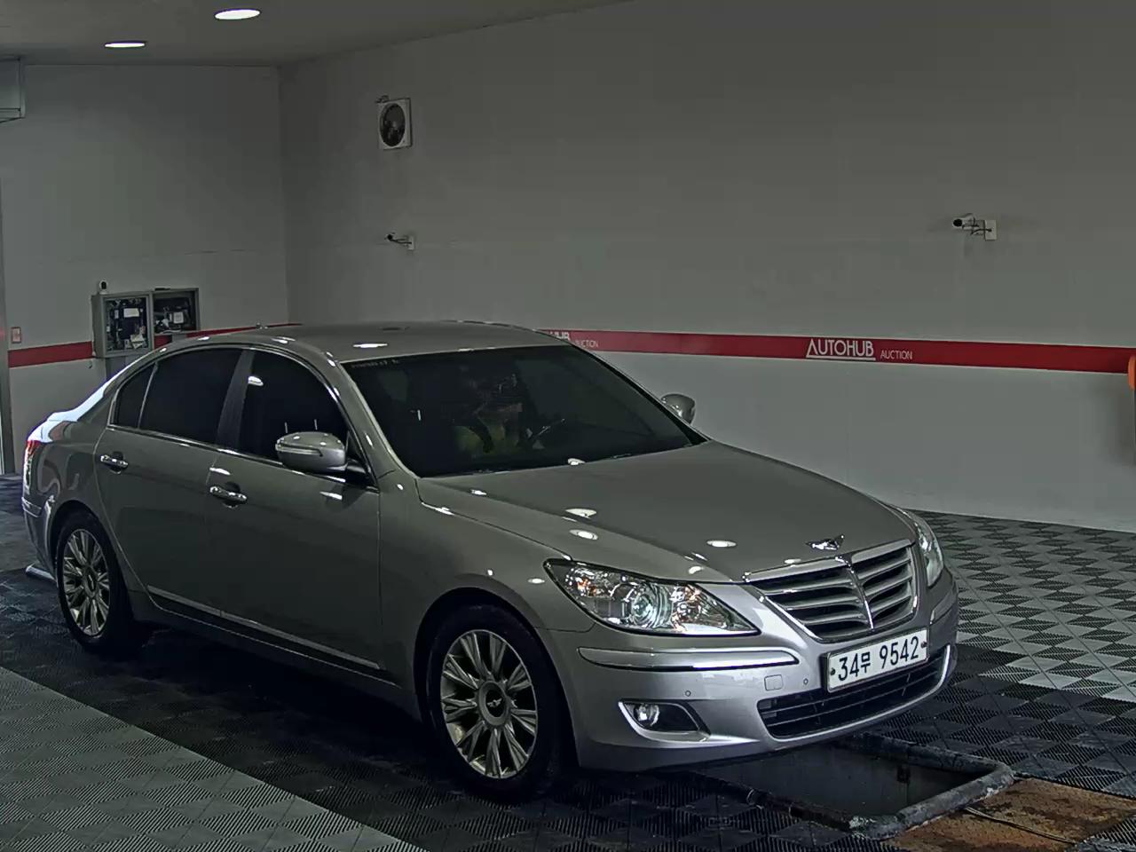 2011 - hyundai bh