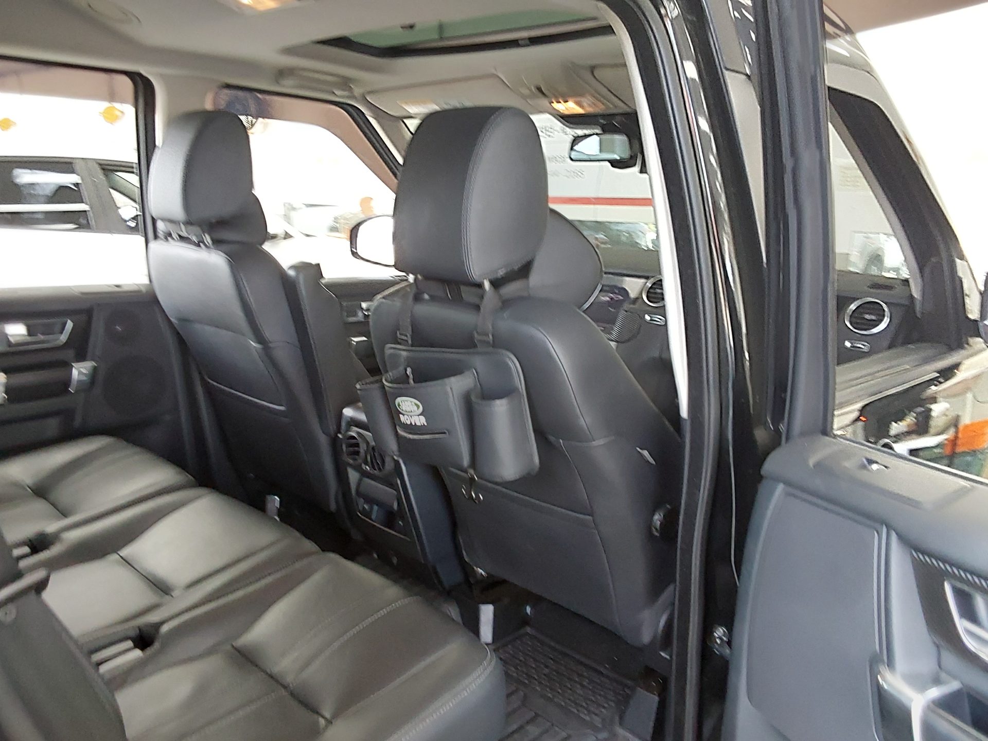 2014 - land rover discovery