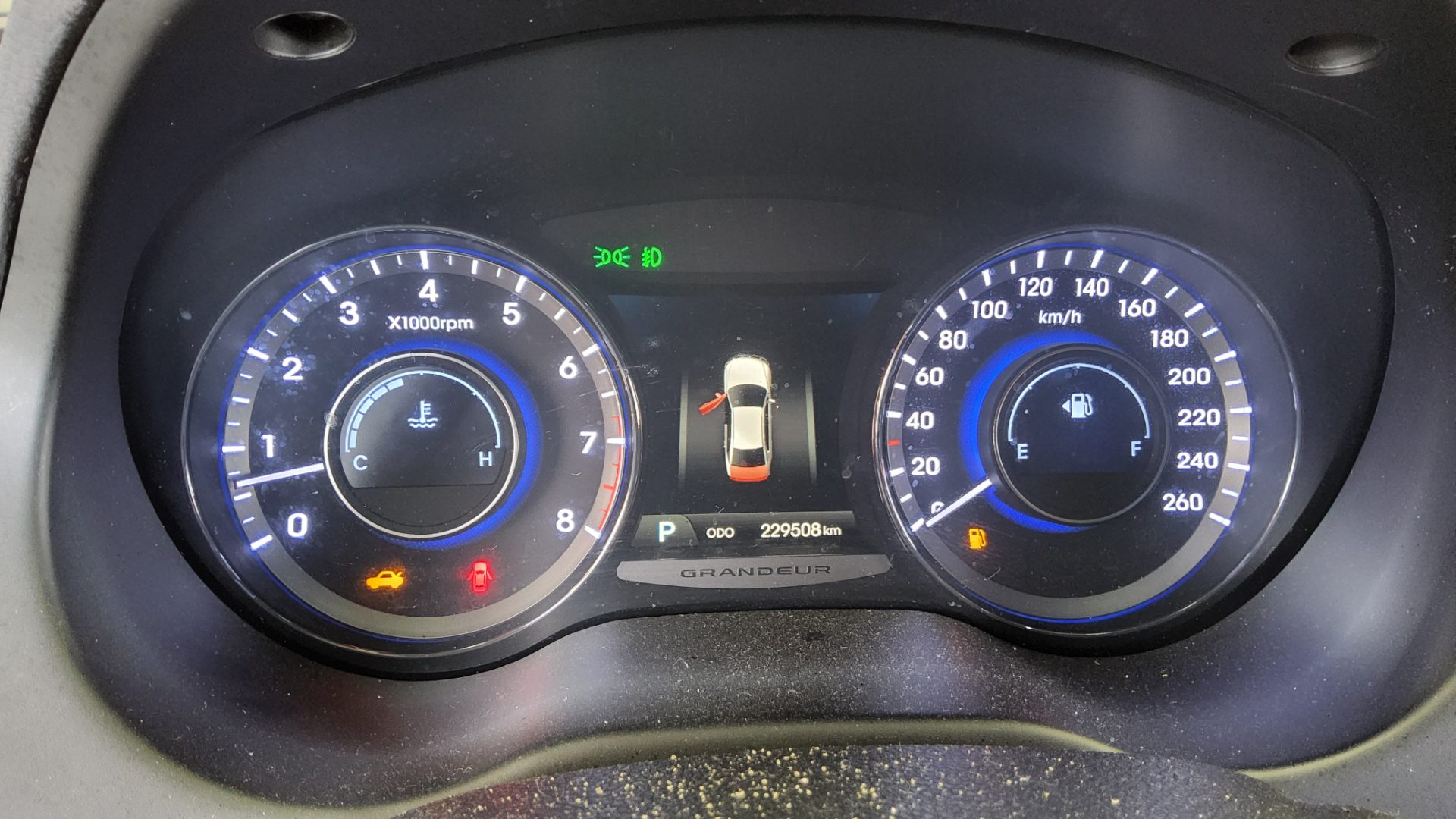 2012 - hyundai grandeur