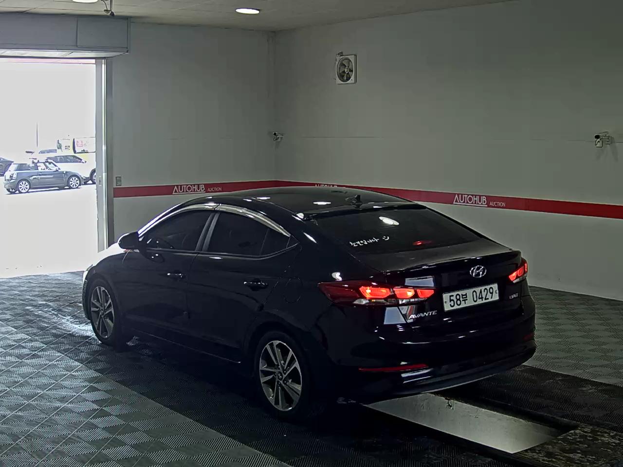 2016 - hyundai avante