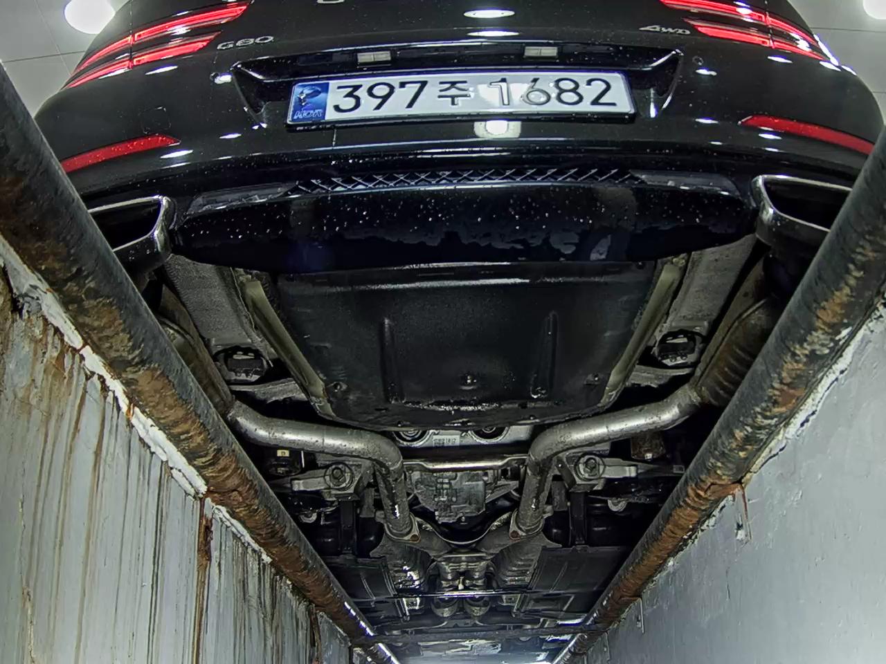 2023 - genesis g80